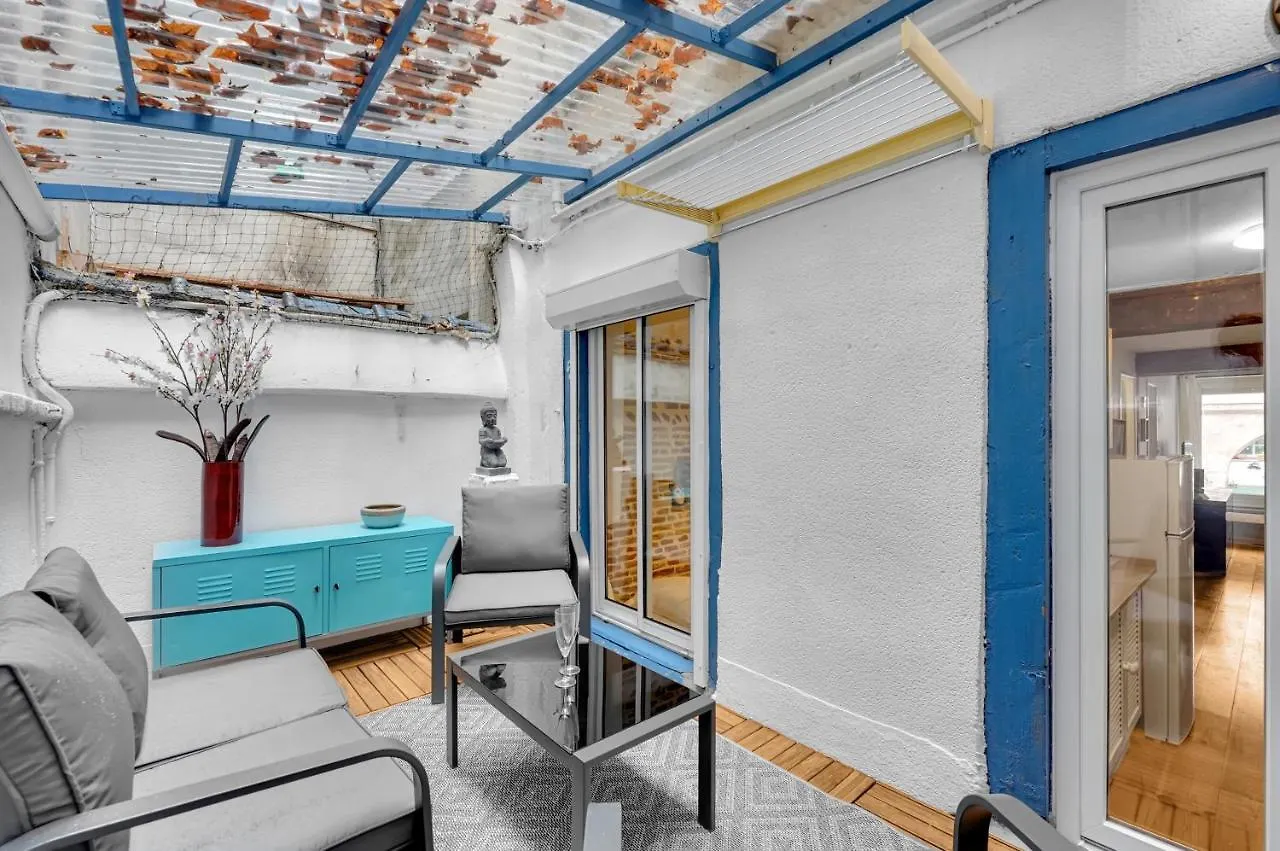 Contacten van Hippolyte - Appt Avec Terrasse Couverte